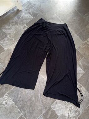 Monnom artwear Lightweight,rayon Wide-leg palazzo silhouette. Flowy Black M/L